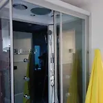 Houseingenoacenter2 Parking Apartment Genua