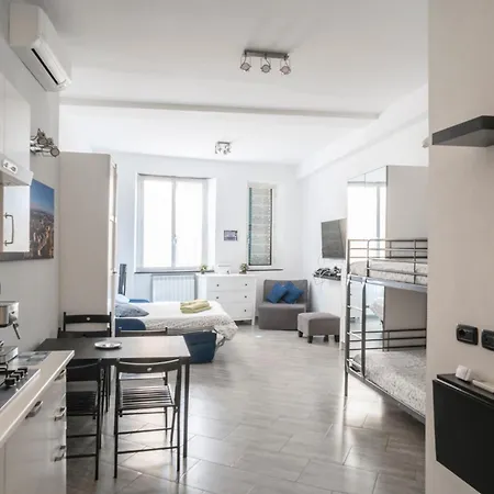 Houseingenoacenter2 Parking * Janov