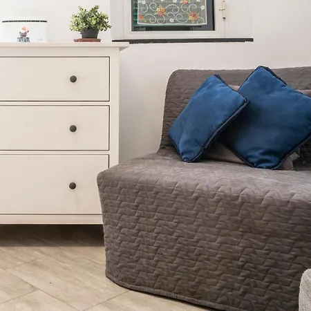 Houseingenoacenter2 Parking *