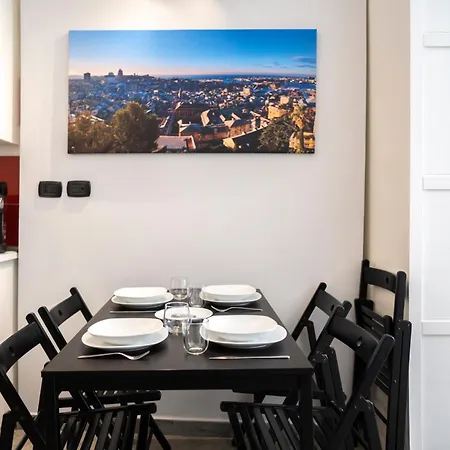 Houseingenoacenter2 Parking Janov