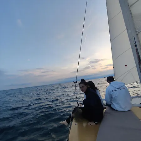 Houseingenoacenter2 Parking Lejlighed Genova