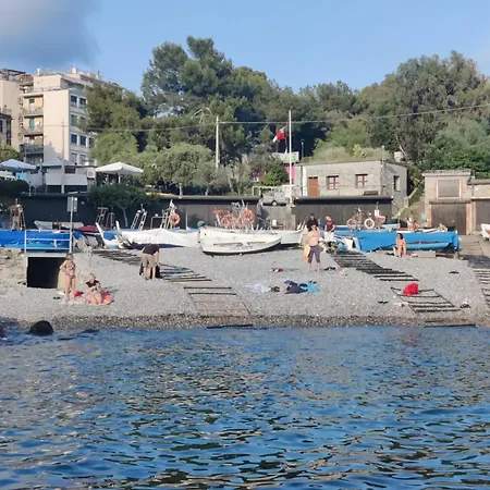 Houseingenoacenter2 Parking * Genova