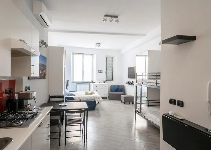 Houseingenoacenter2 Parking * Genoa